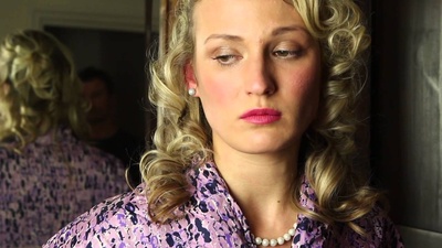 妮佳·海特洛娃的写真