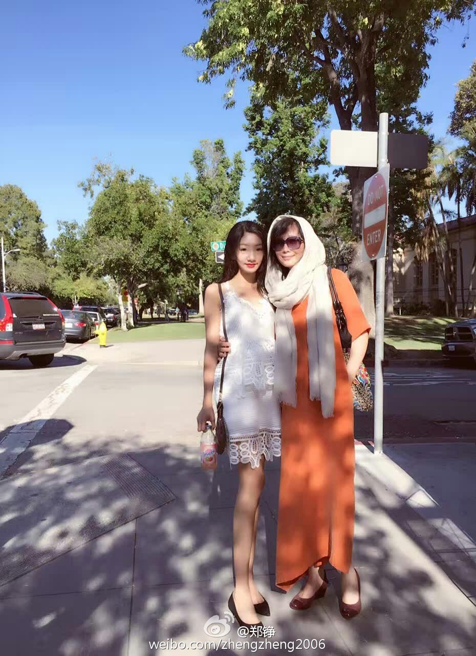 郑铮的写真-与紫鹃徐丽霞的女儿合...