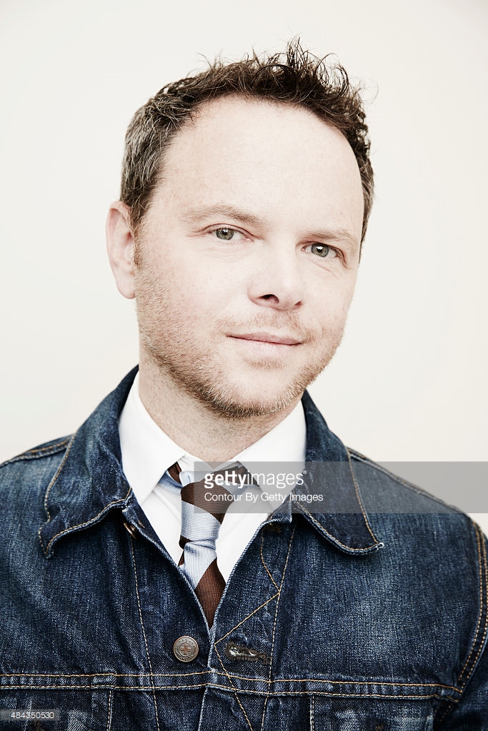 诺亚·霍利的写真