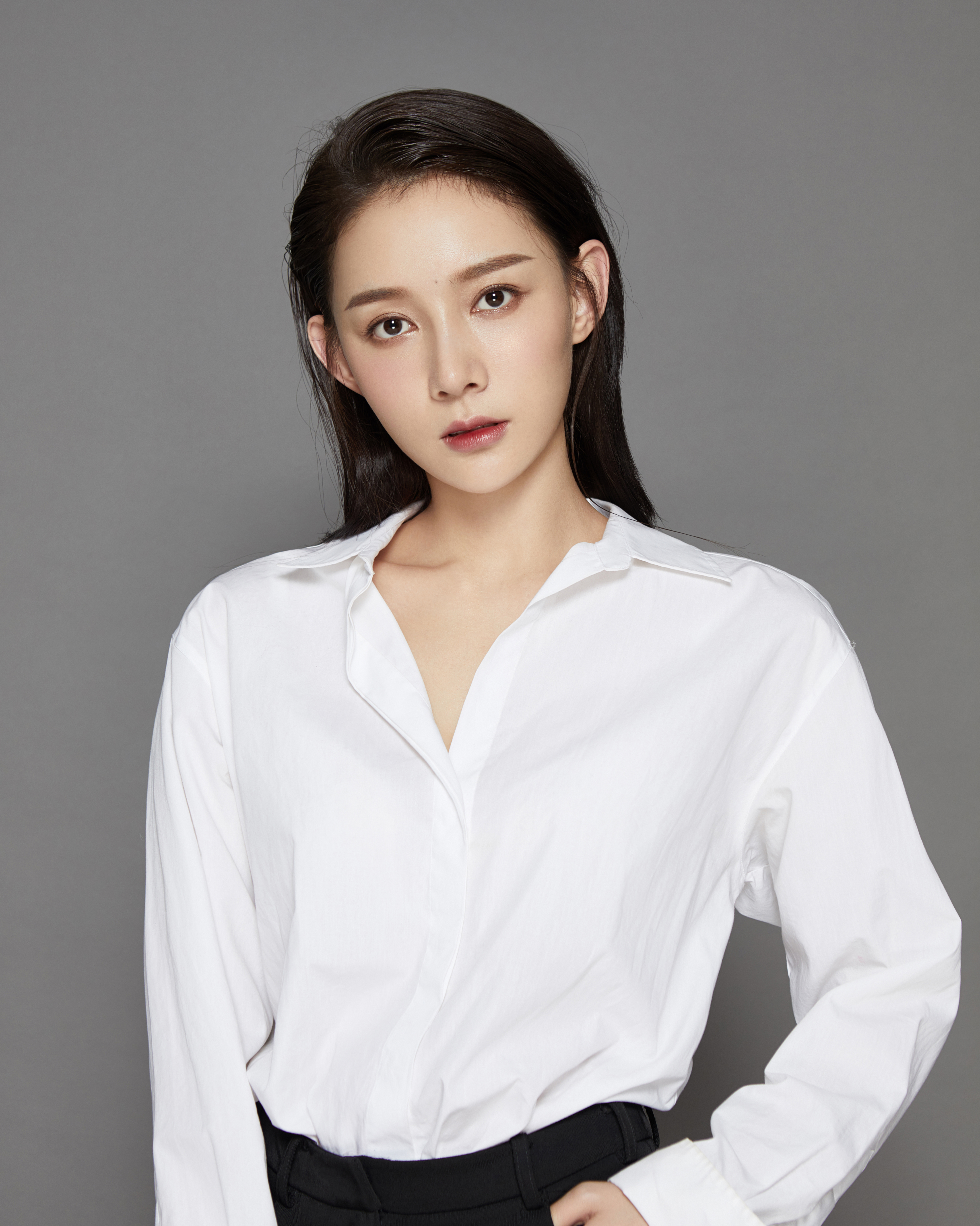 张佳琳的写真-张佳琳个人照片