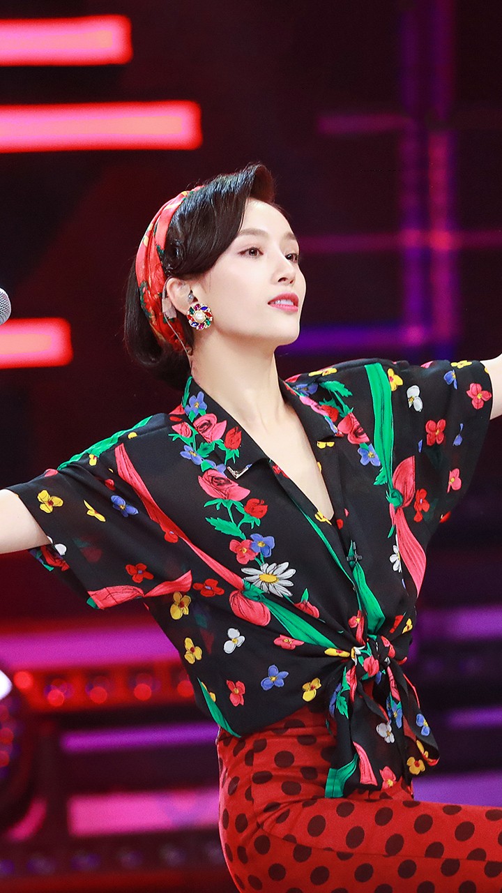 李雨奚的写真-李予溪这样唱好美