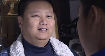 简川訸的写真-《墓道》里演个古玩店...