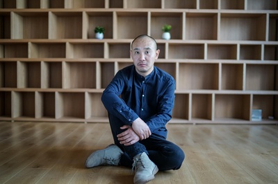 张跃东的写真-导演：张跃东 摄影：...