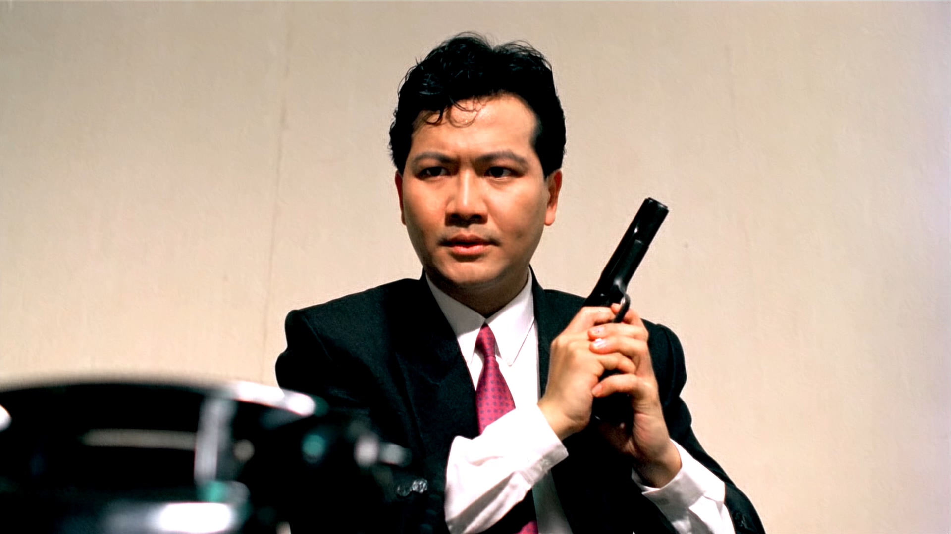 黄韵材的写真-《驚天龍虎豹》