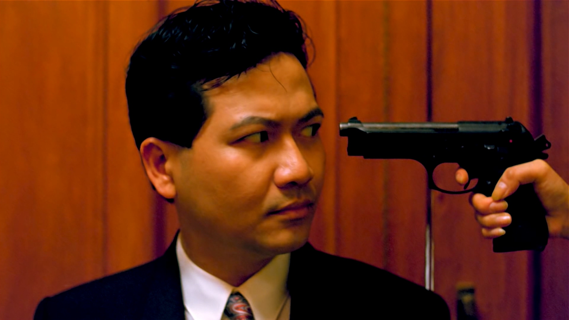 黄韵材的写真-《驚天龍虎豹》