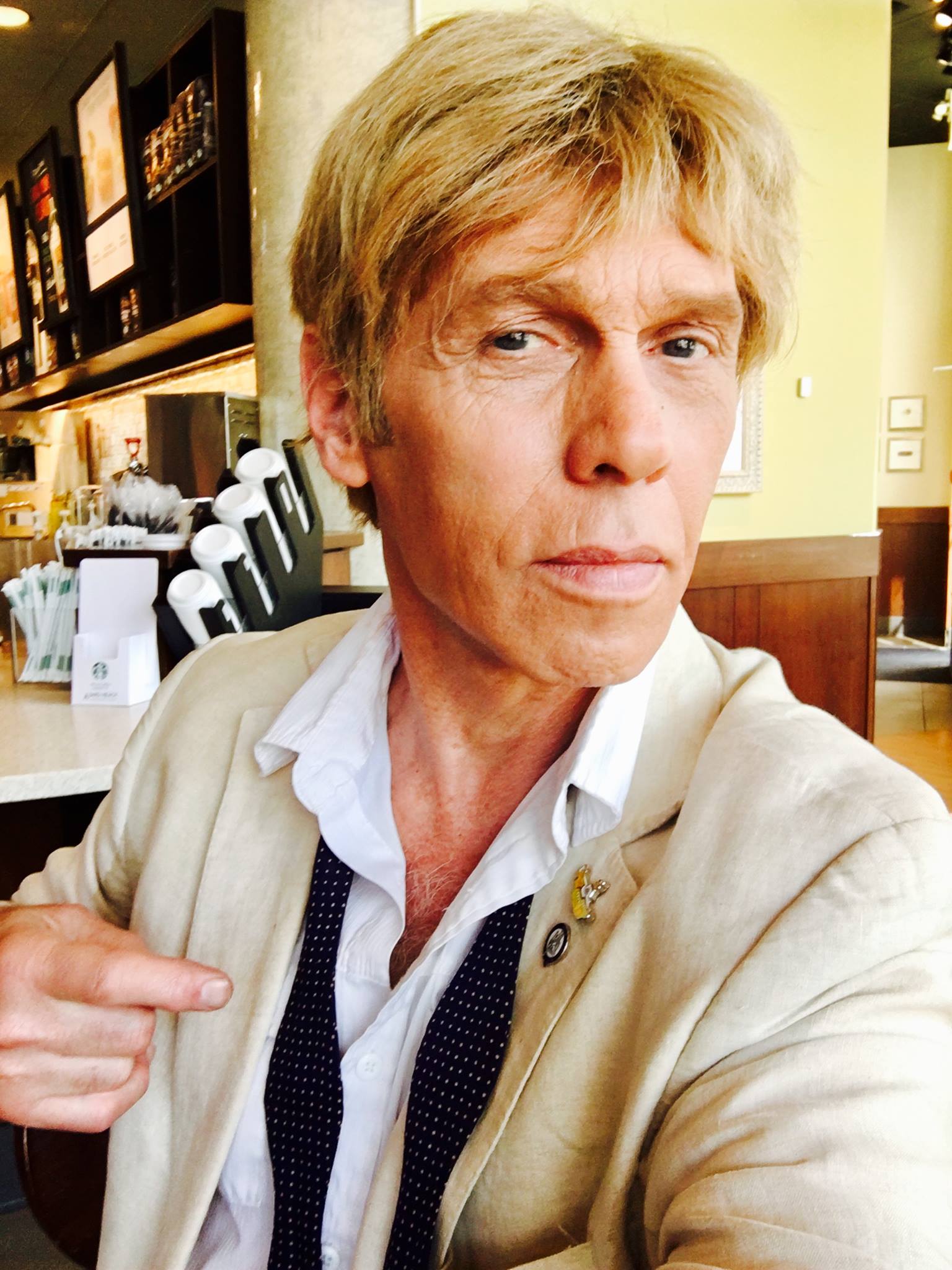 麦肯锡·葛雷的写真