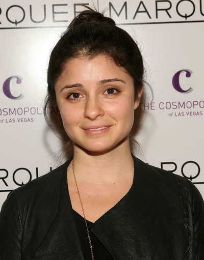 施瑞·阿普莱碧的写真