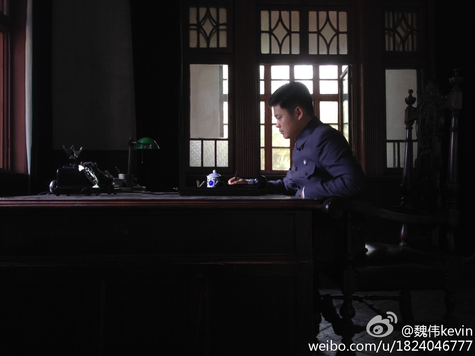 魏伟的写真-《北平无战事》建丰同...