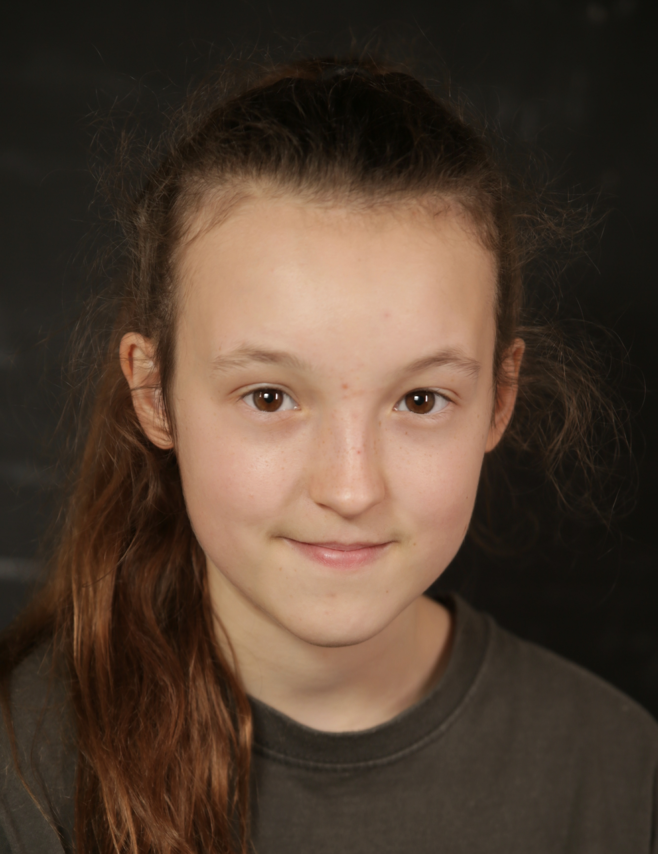 贝拉·拉姆齐的写真