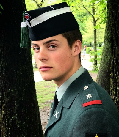 赫尔曼·蒂美拉斯的写真-来源本人INS