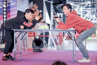 钟朋·阿卢迪吉朋的写真