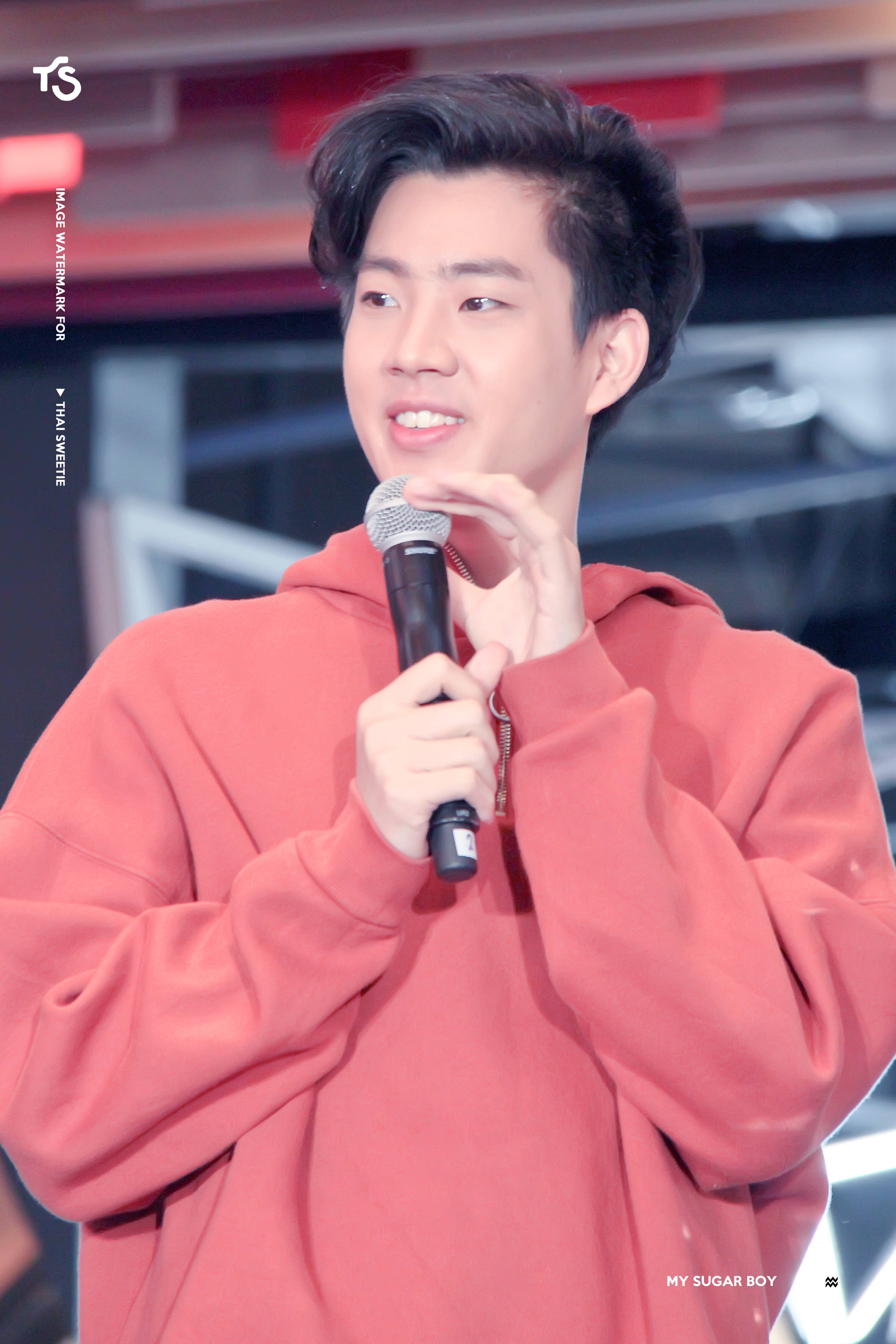 钟朋·阿卢迪吉朋的写真