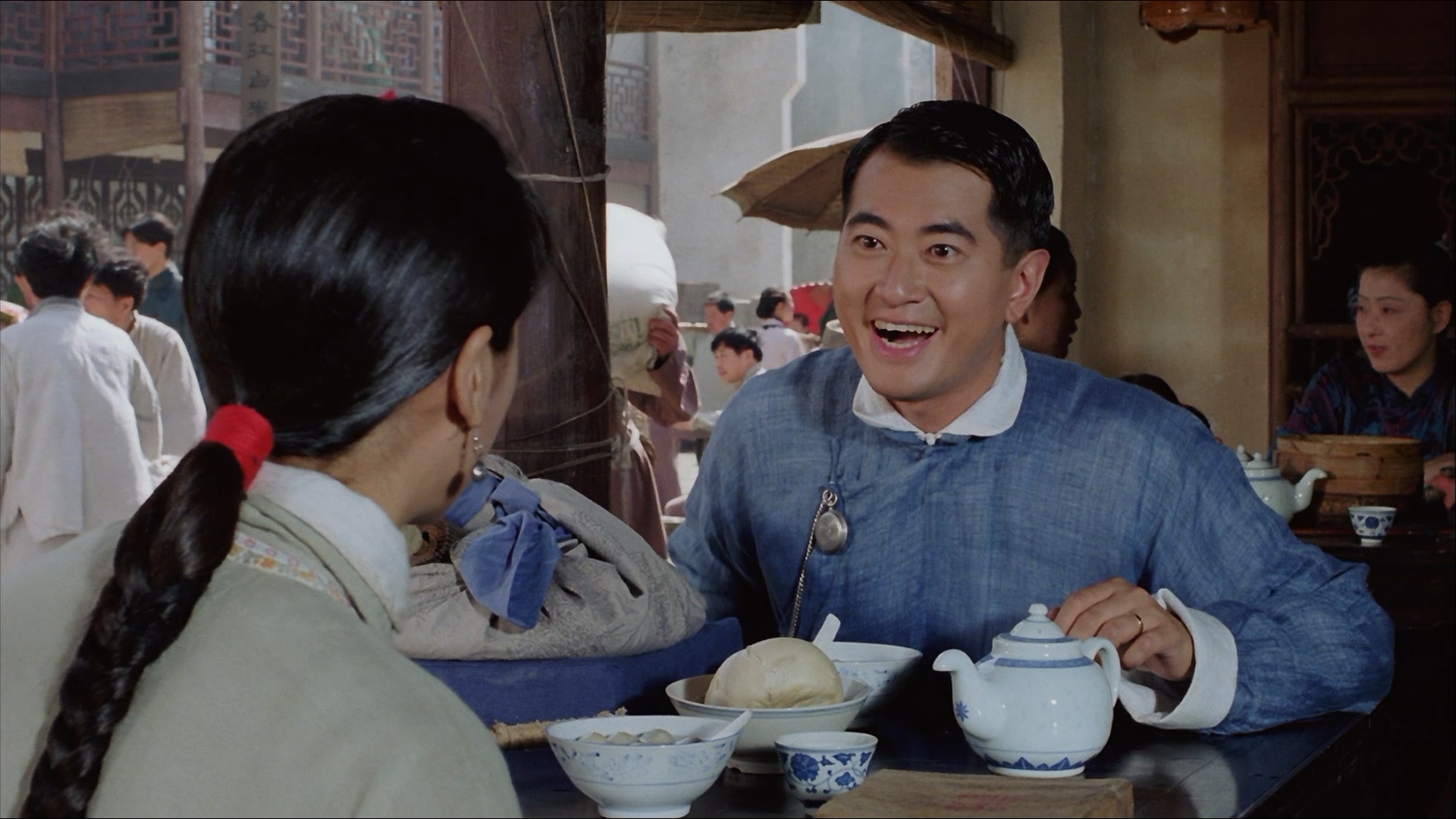 邓梓峰的写真-《呆佬拜壽 / 新威龍闖...