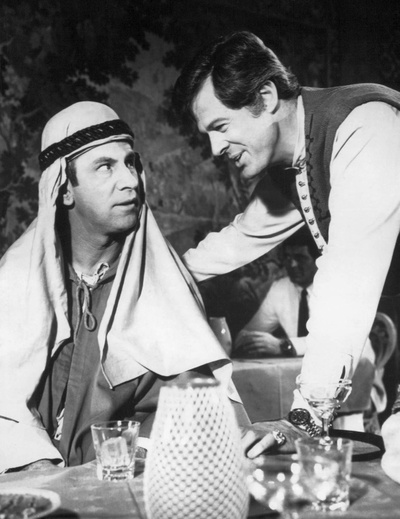 唐·亚当斯的写真