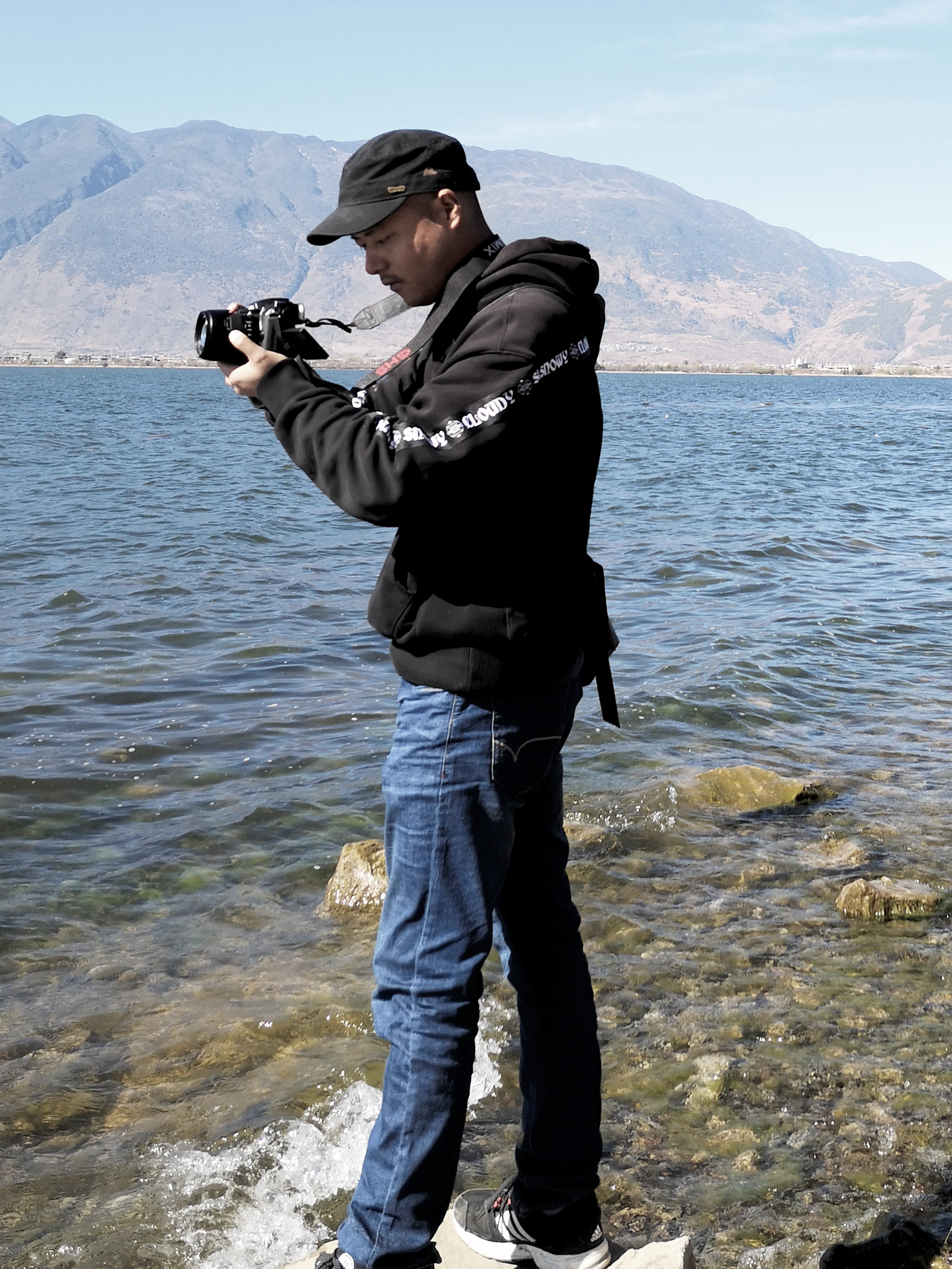 何雁青的写真-何雁青导演