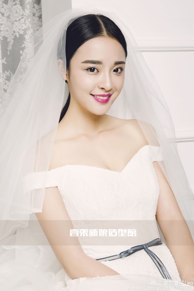 李莎旻子的写真