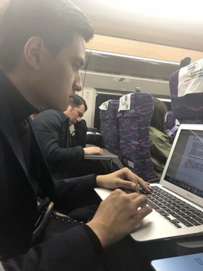 黄涛的写真-赶稿