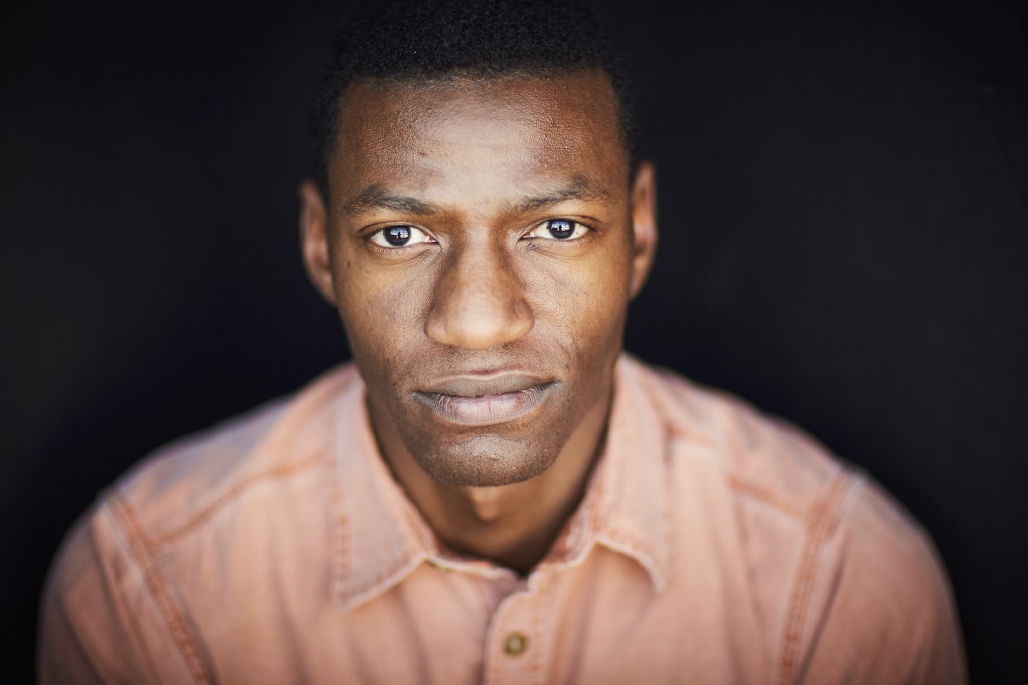 布兰登·巴恩斯的写真