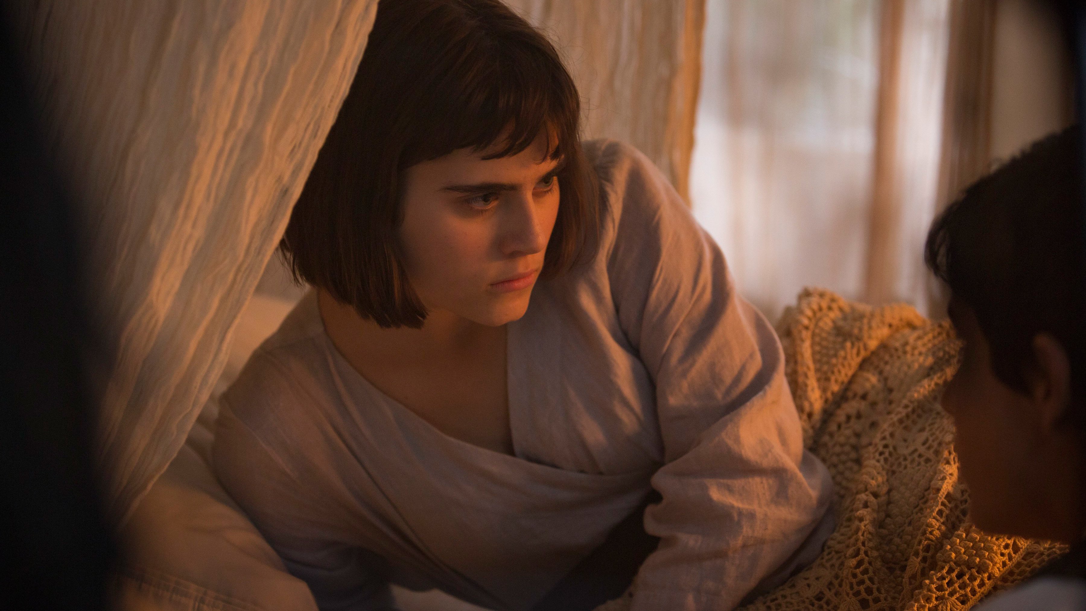 艾丽·艾恩奈兹的写真