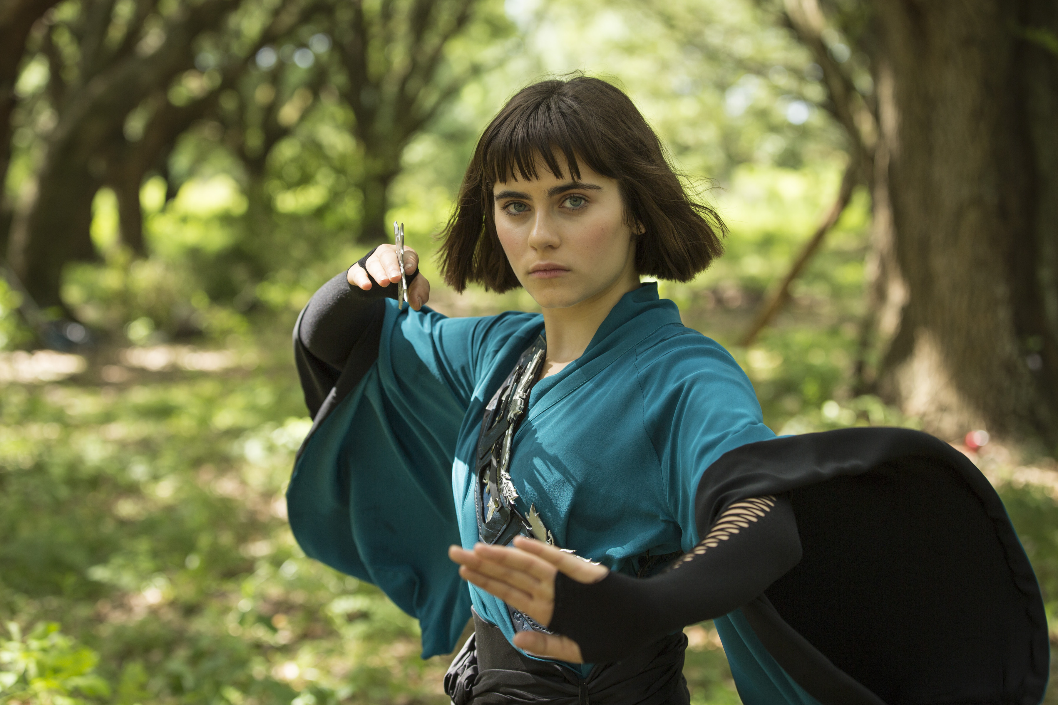 艾丽·艾恩奈兹的写真