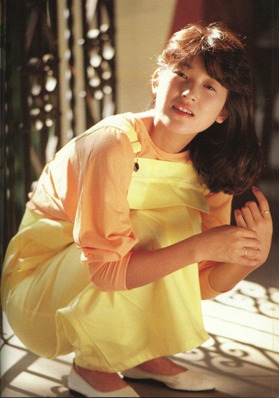 新田惠利的写真