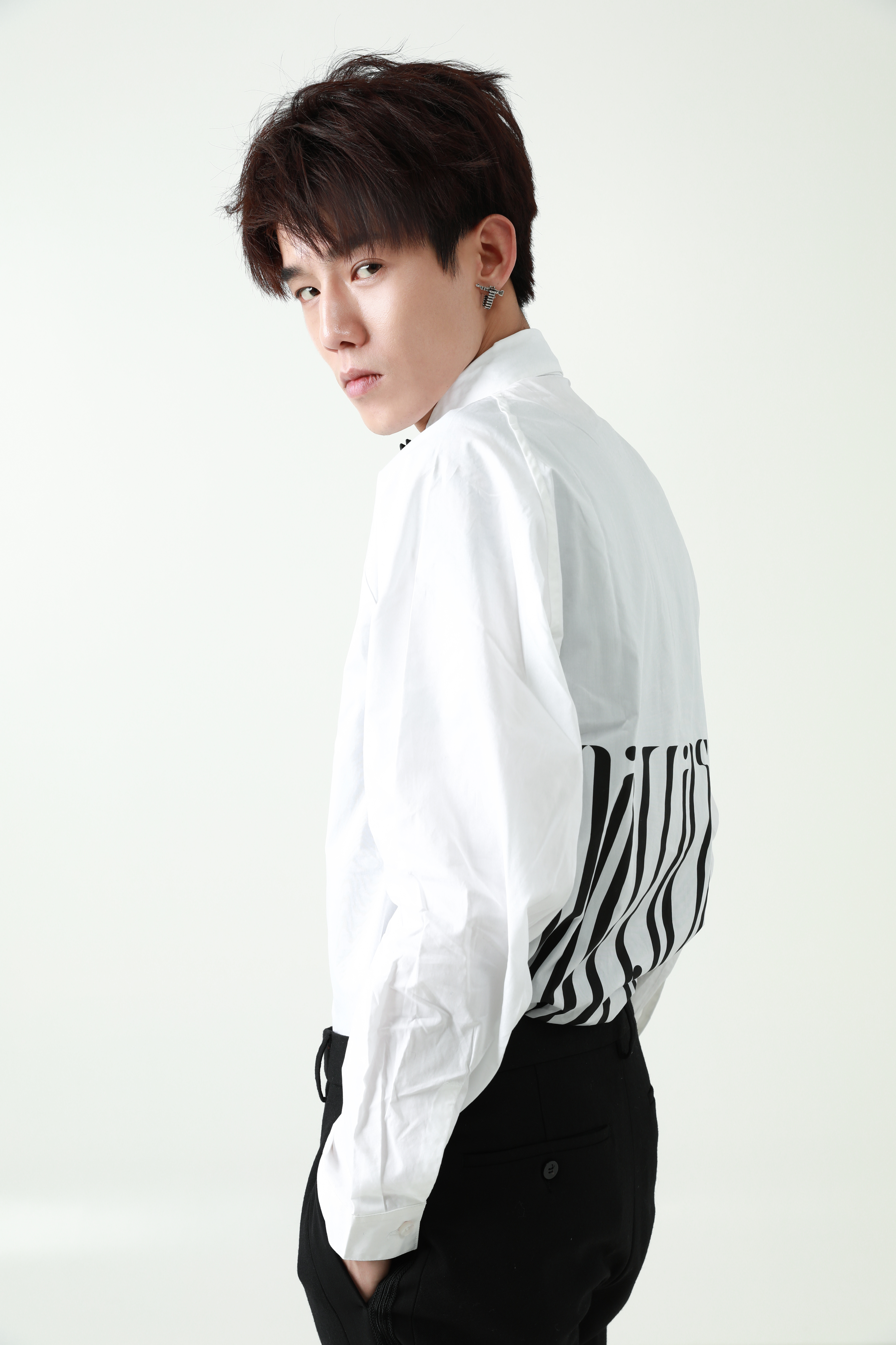 朱戬的写真-朱戬