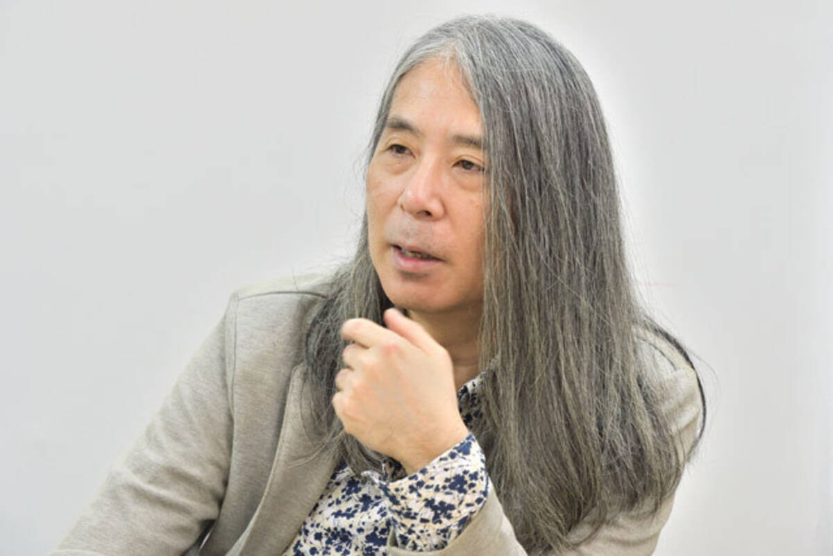 小中千昭的写真