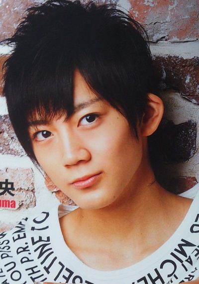 长妻怜央的写真