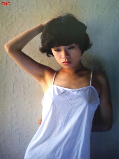 北島真弓的写真-155cm　B80　W55...