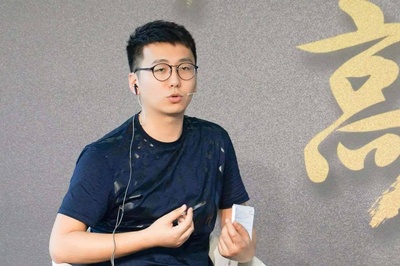 岑俊义的写真-中韩综艺编剧高峰论坛