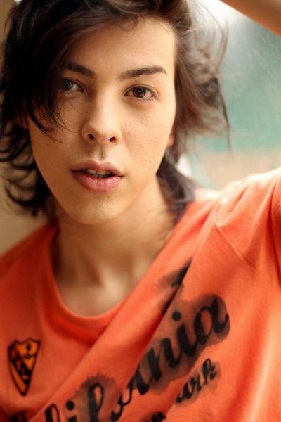 汐崎艾伦的写真