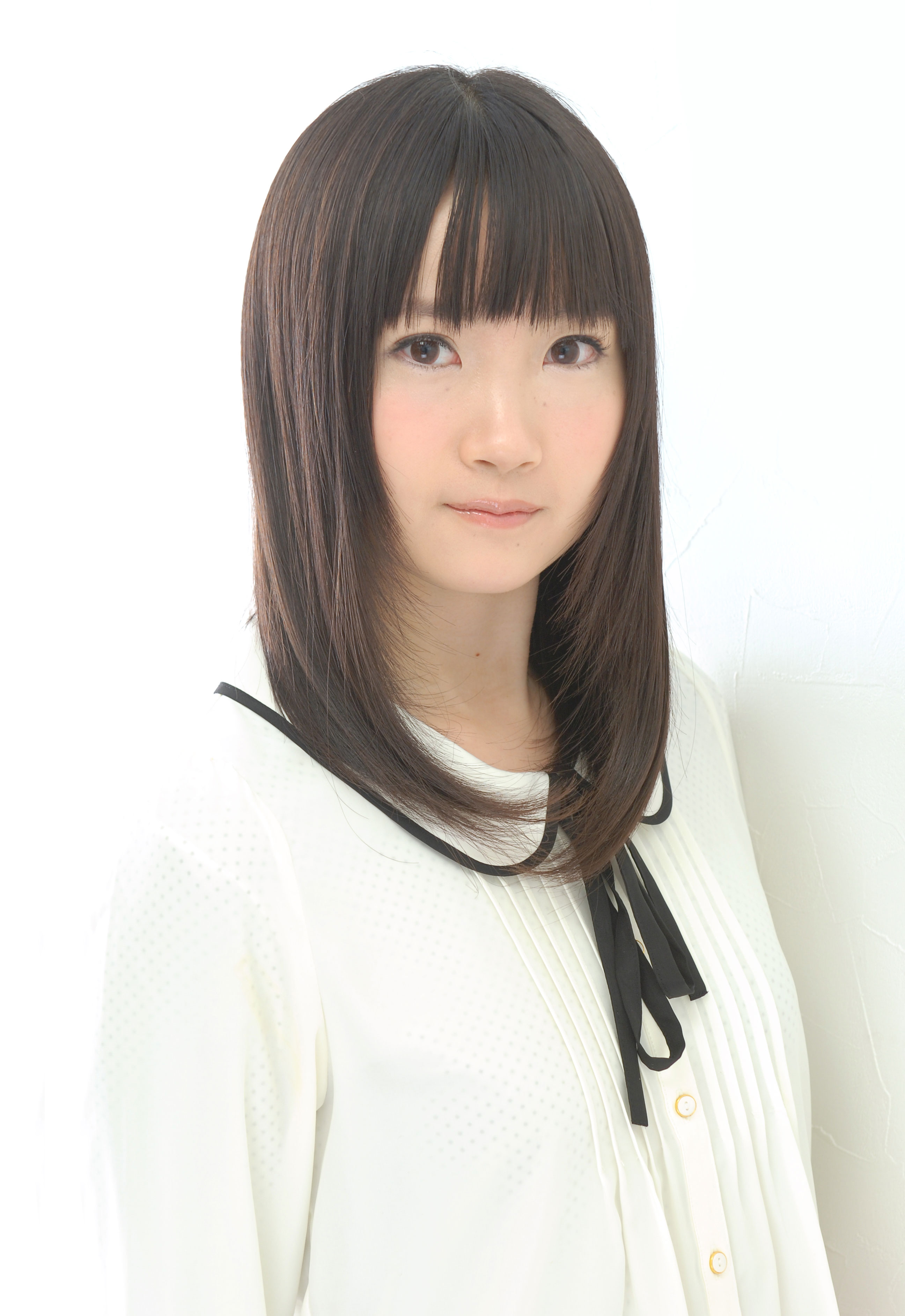 长绳麻理亚的写真