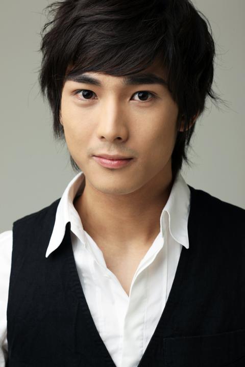 崔宇革的写真-1