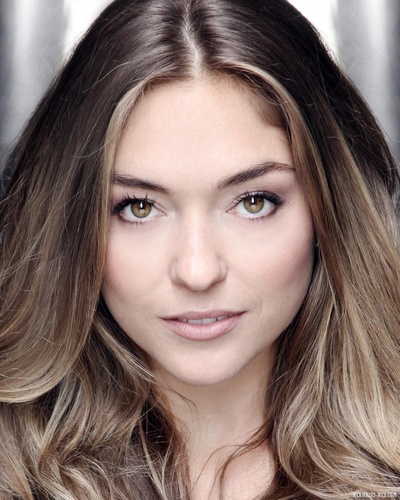 安娜贝拉·史蒂文森的写真