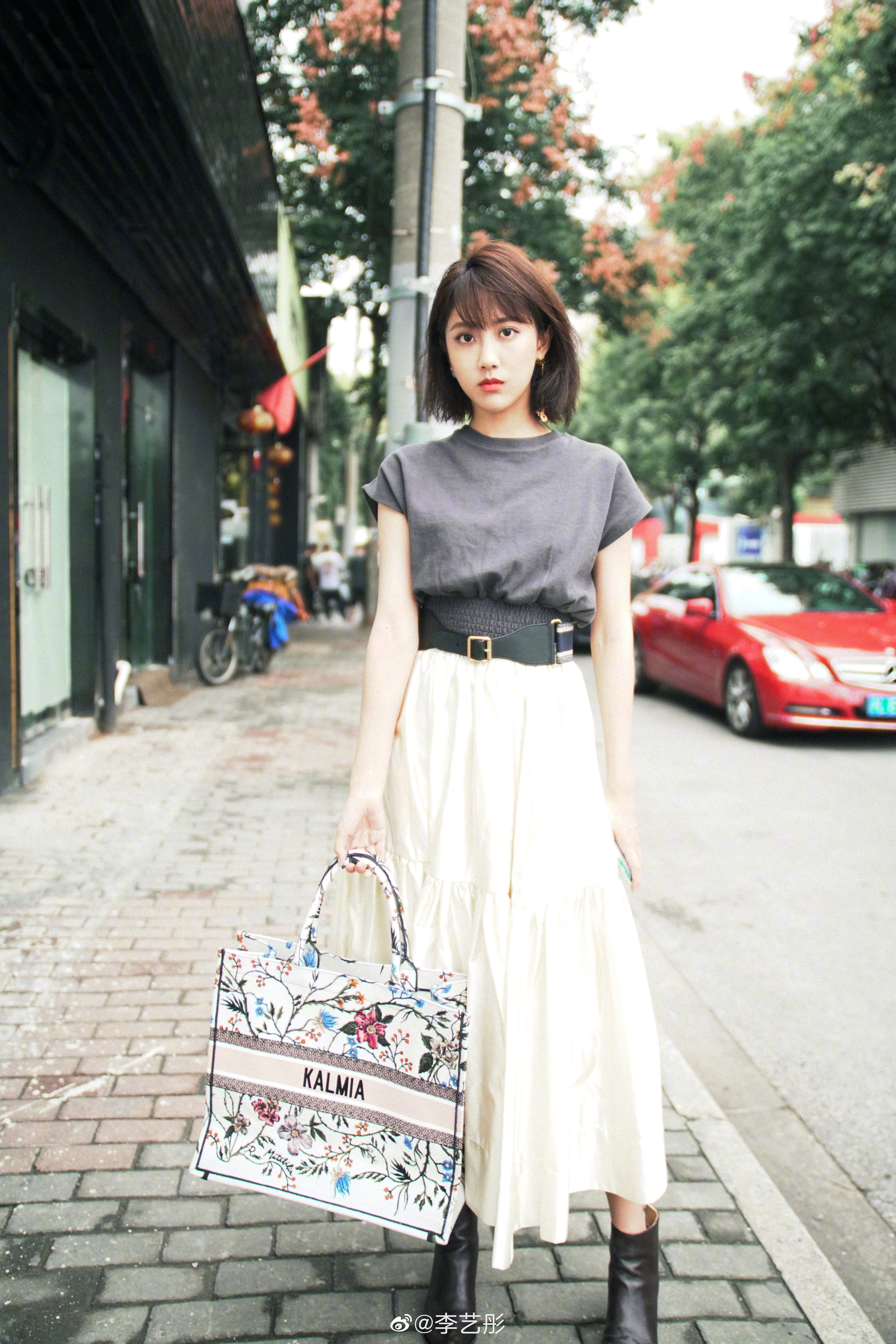李艺彤的写真-200916 微博