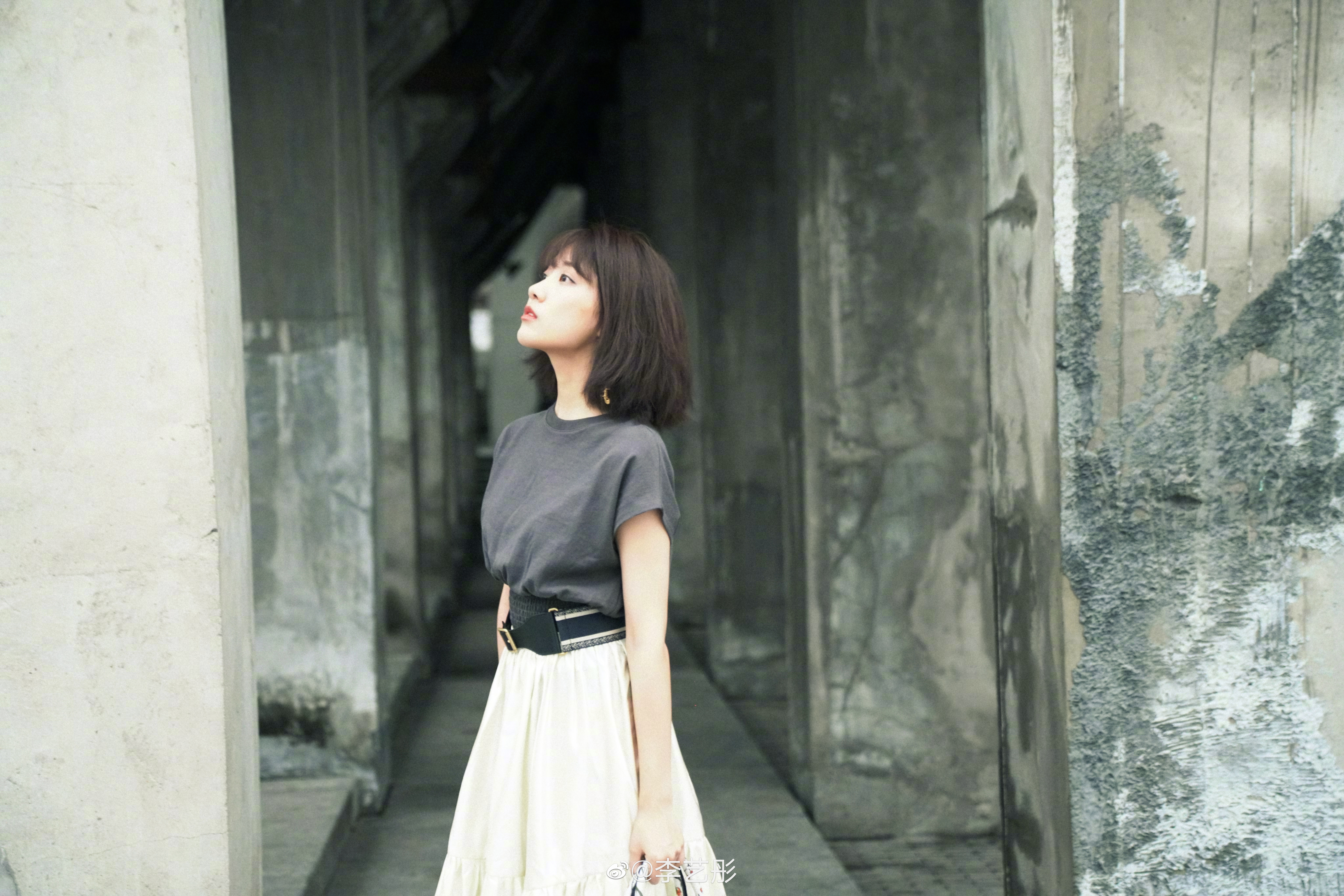 李艺彤的写真-200916 微博