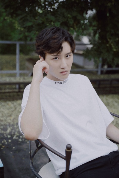 杨逸飞的写真-杨逸飞清新写真