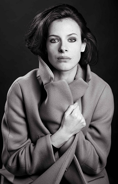 海伦娜·苏贝兰德的写真