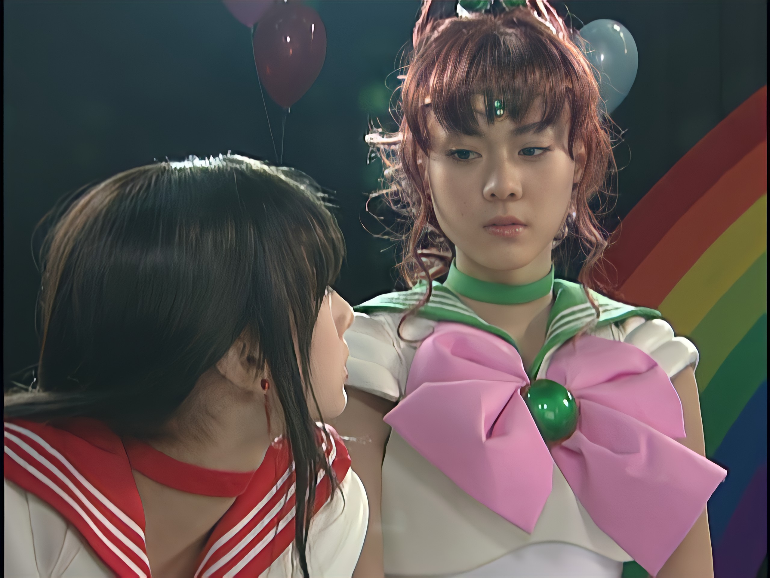 安座间美优的写真