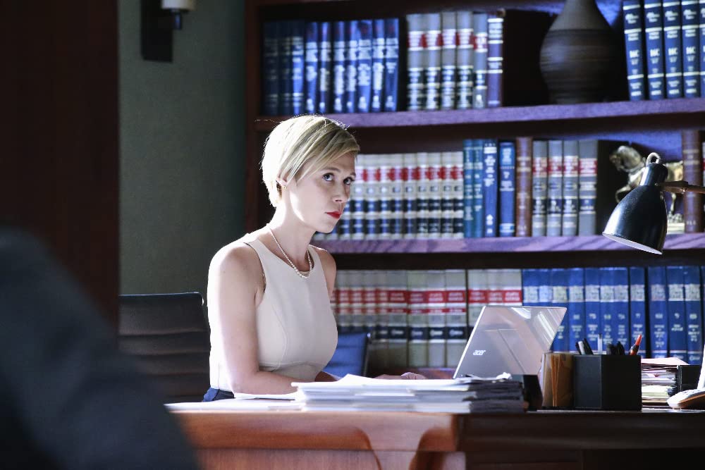 莉莎·维尔的写真