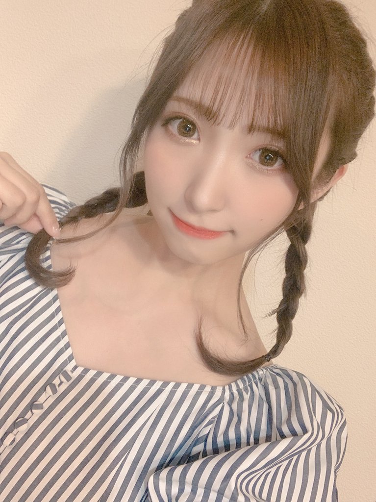 白石晴香的写真