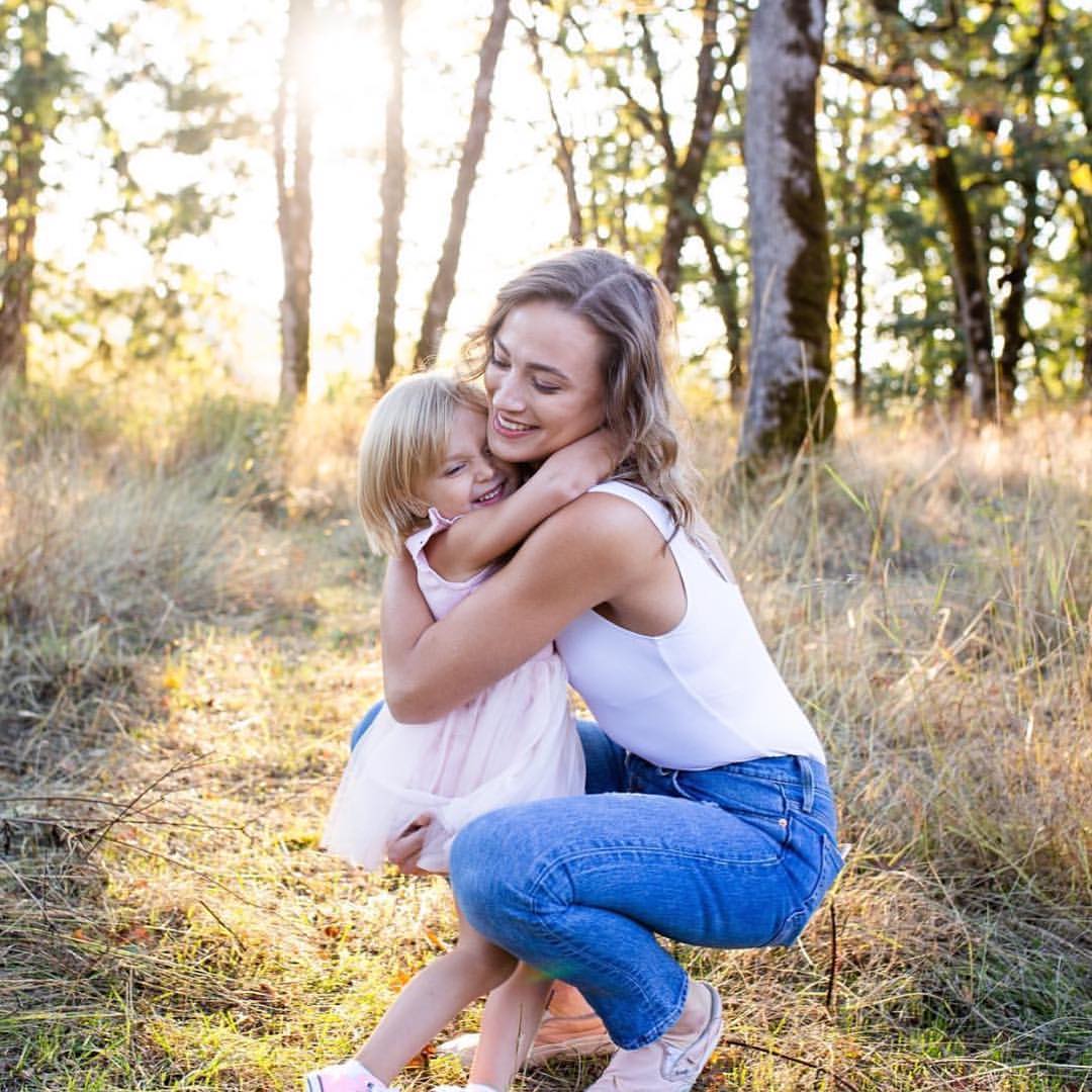 普雷斯莉·史密斯的写真