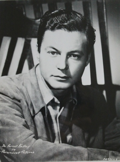 德福雷斯特·凯利的写真