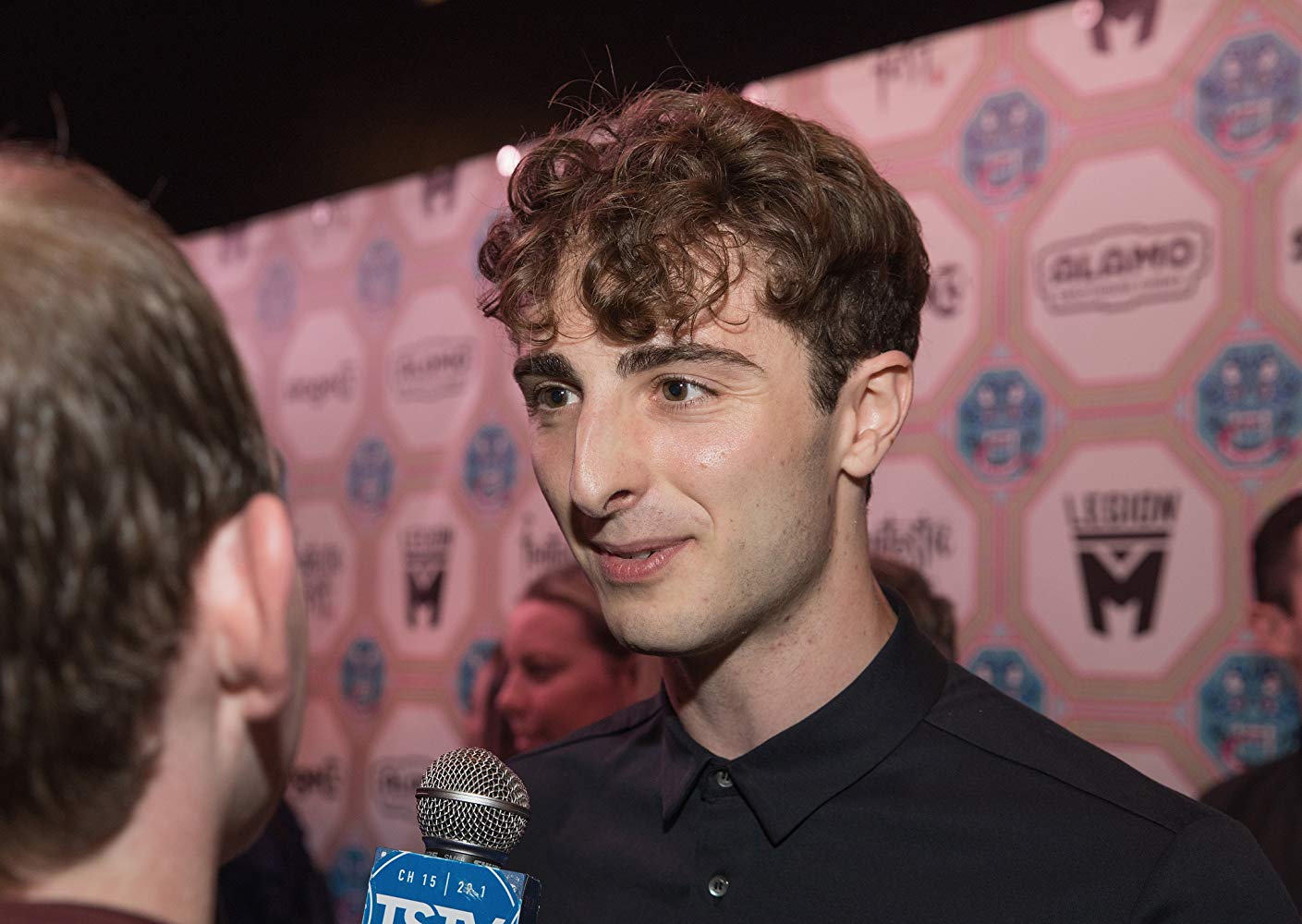 多米尼克·阿普尔怀特的写真