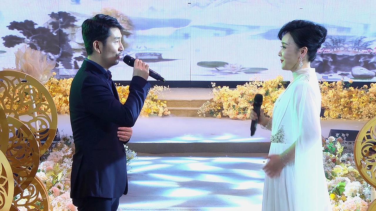 李品夆的写真-李品夆演唱黄梅戏