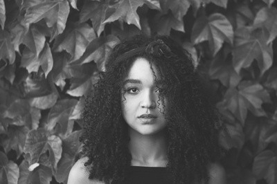 艾莎·迪伊的写真