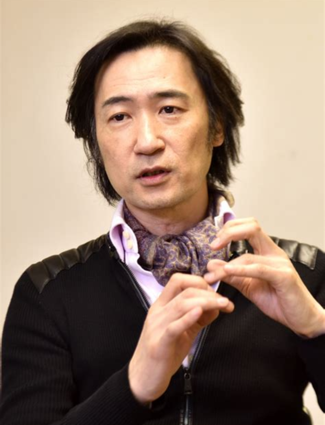 东仪秀树的写真