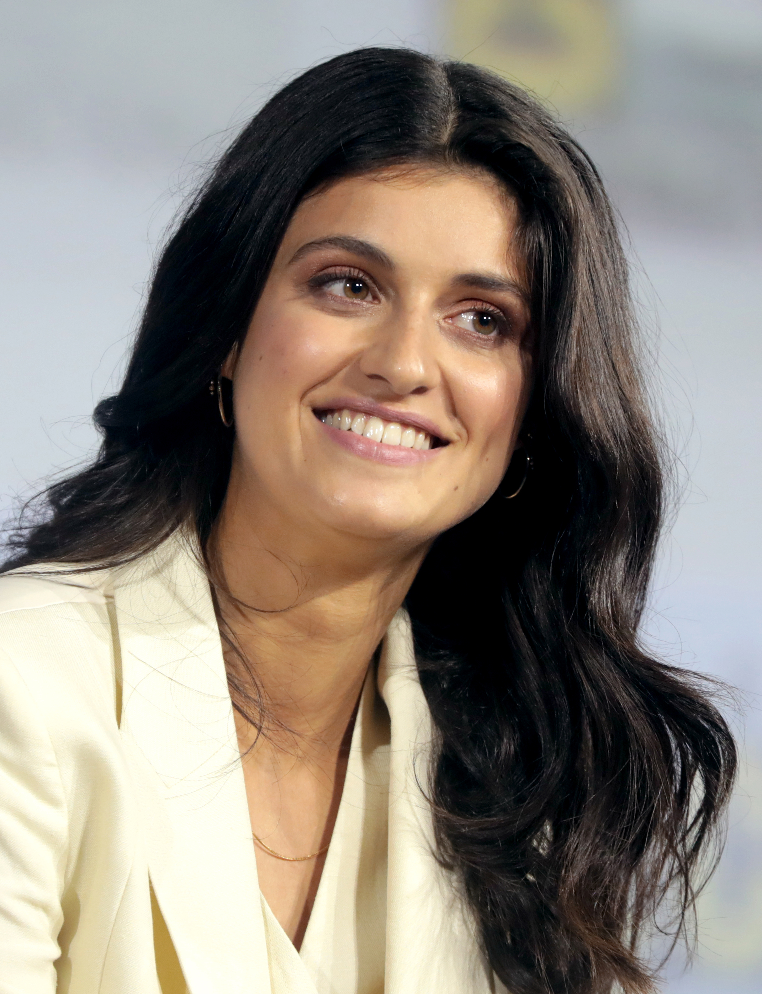 安亚·查洛特拉的写真