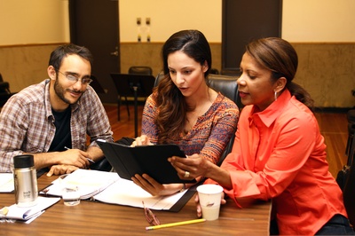 塔拉·阿什拉菲的写真