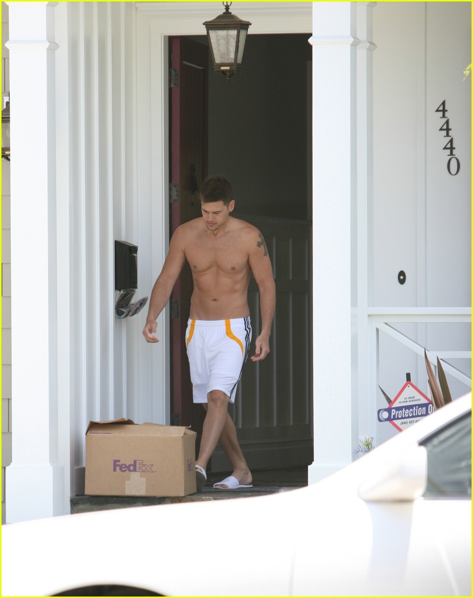 尼克·扎诺的写真